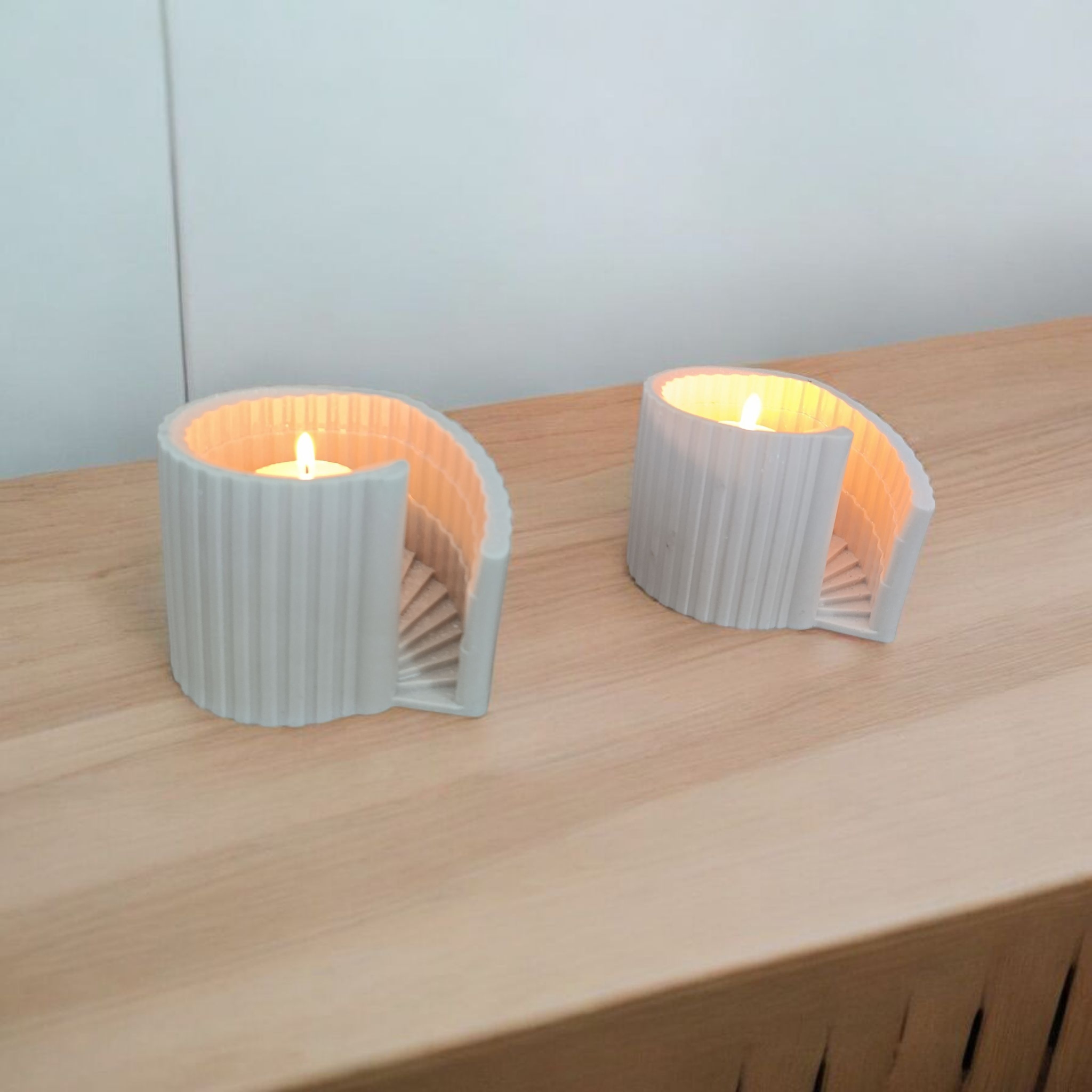 Porte-bougie design “Éclipse” – Élégance en résine – Image 2